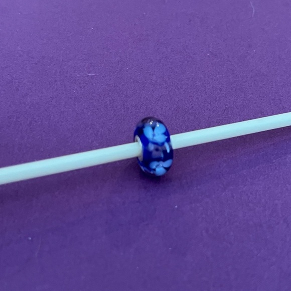 Trollbeads blue Double Flower bead. - Picture 7 of 9